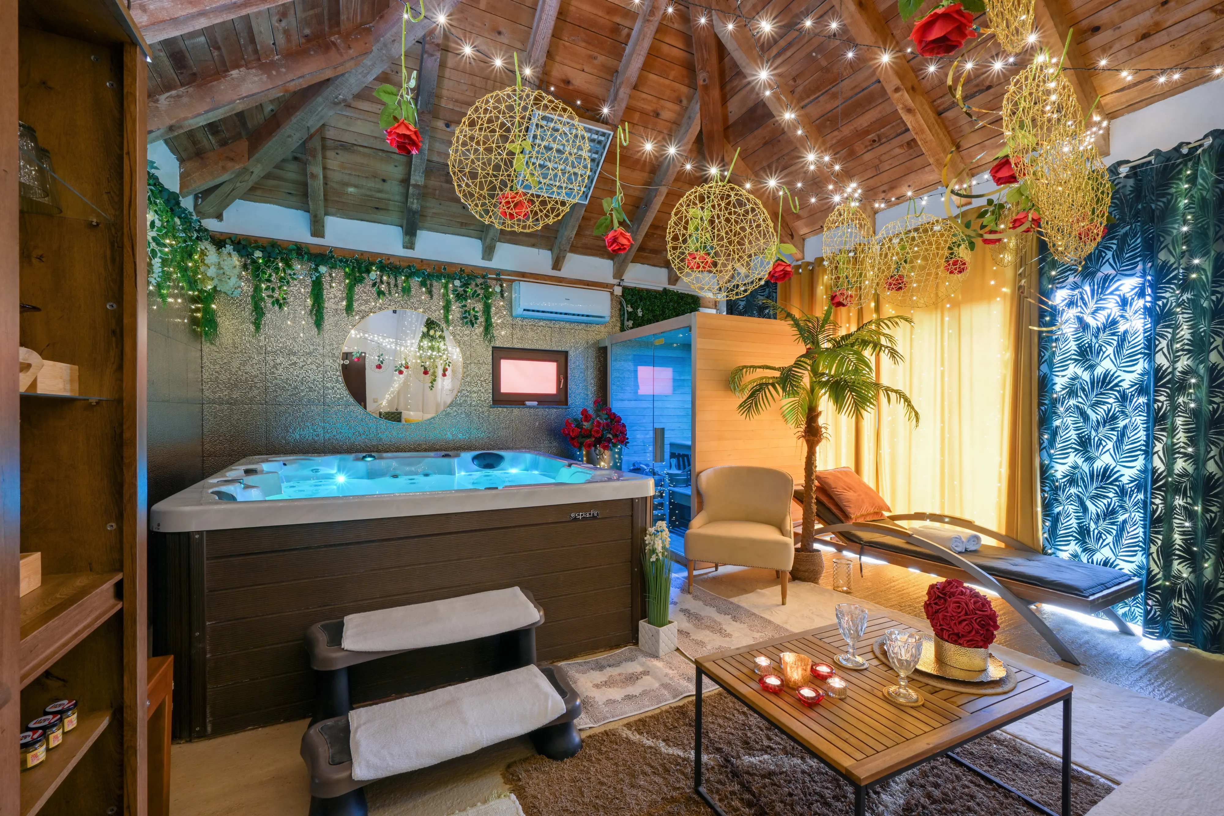 Wellness prostor s jacuzzijem i saunom